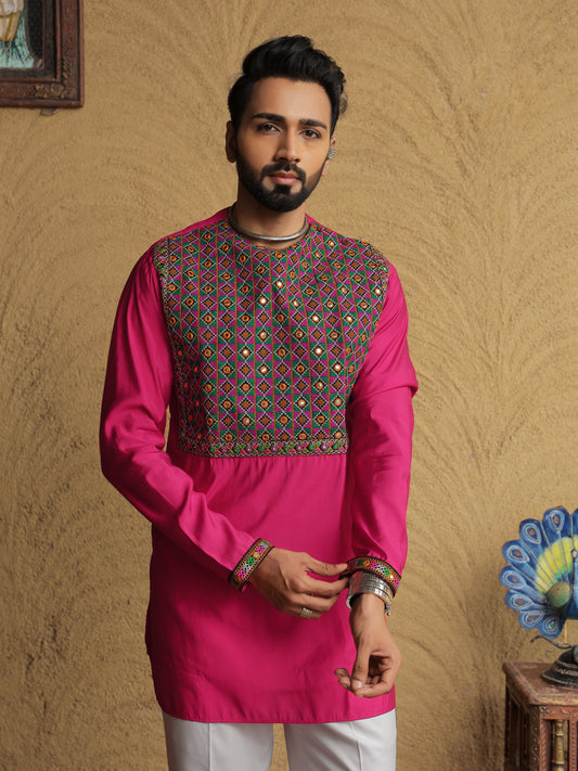Pink Embroidered Geometric Motif Kurta